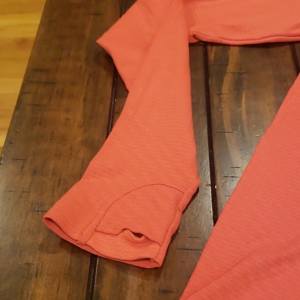 Athleta shimmer power up top
